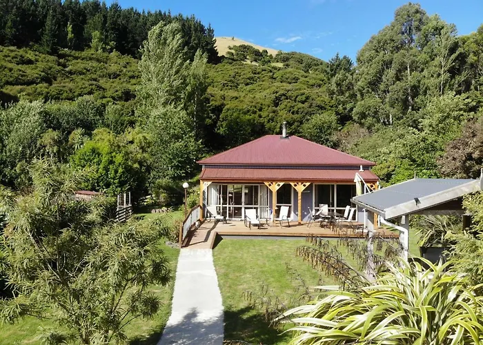 Koromiko Cottage At Lochsloy Farmstay Little River